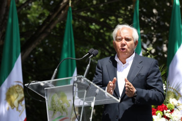 3- Iran Solidarity March 2019 - Sen. Robert Torricelli Speaking - Washington DC across DOS (29)